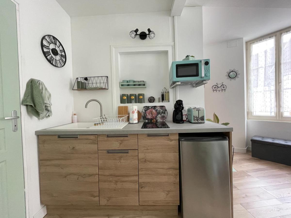 Studio De La Poterie Vermenton Экстерьер фото